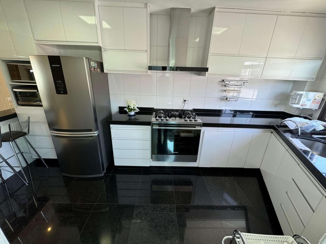 Apartamento, Ipiranga, 4 Quartos, 3 Vagas, 2 Suítes