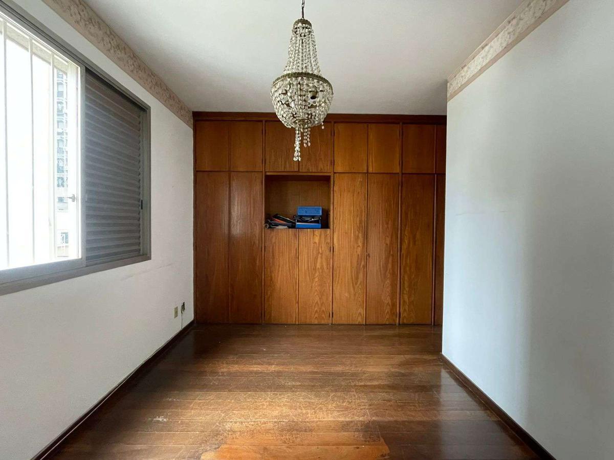 Apartamento, Funcionários, 4 Quartos, 2 Vagas, 1 Suíte