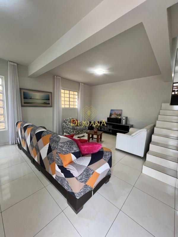 Casa, Ingá Alto, 4 Quartos, 4 Vagas, 2 Suítes