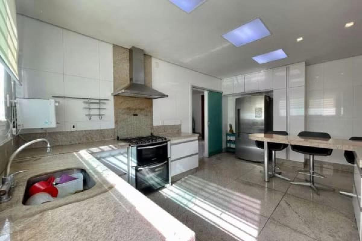 Casa, Itapoã, 4 Quartos, 0 Vaga, 3 Suítes