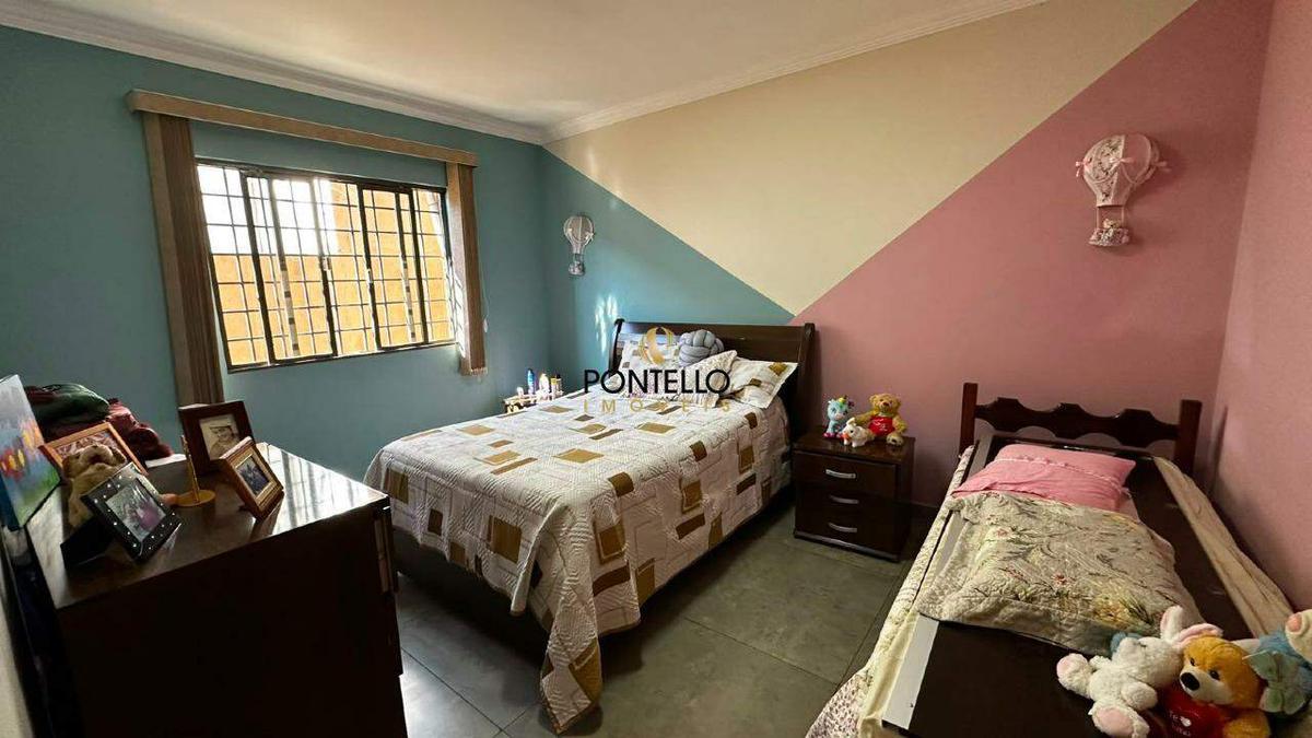 Casa, Nossa Senhora do Carmo, 3 Quartos, 2 Vagas, 1 Suíte