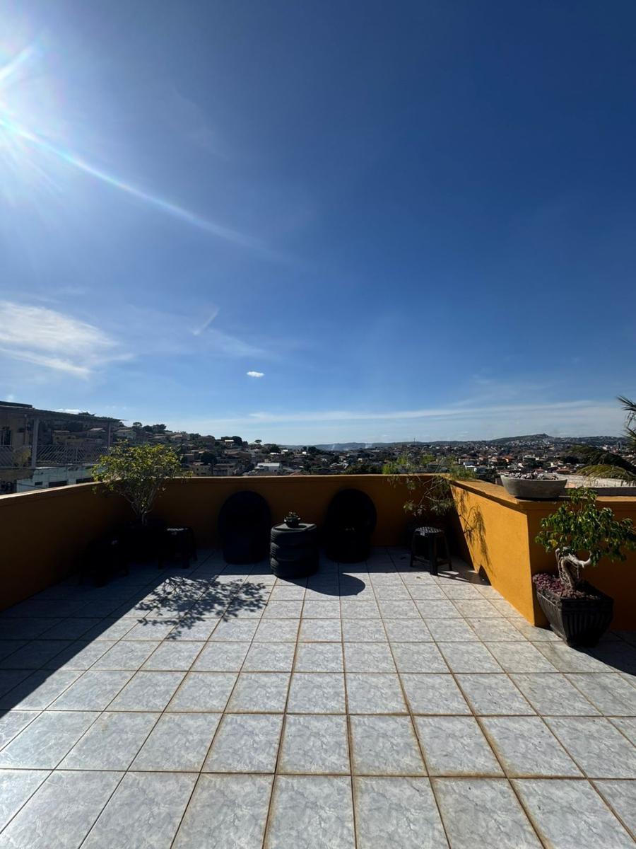 Cobertura, Céu Azul, 2 Quartos, 1 Vaga