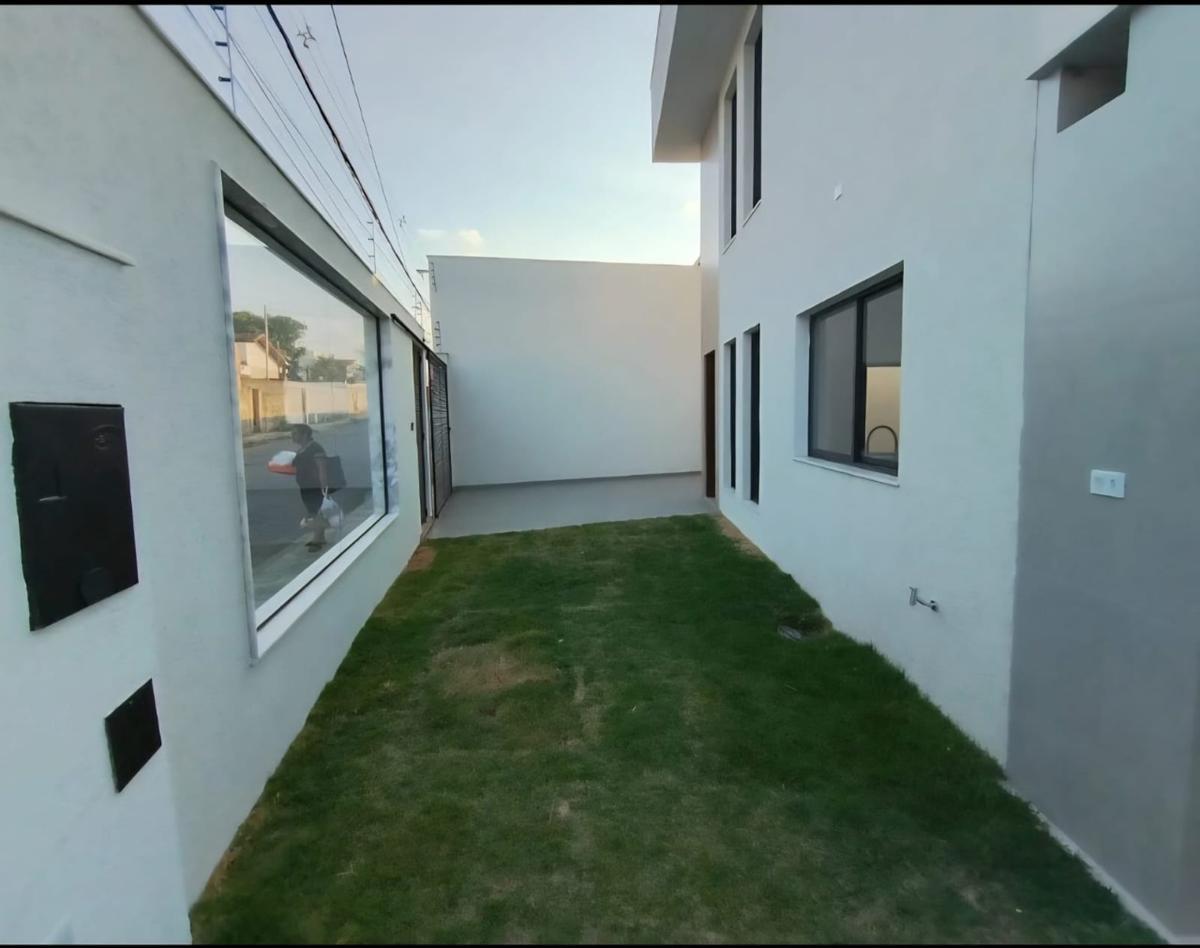 Casa, Planalto, 3 Quartos, 3 Vagas, 1 Suíte