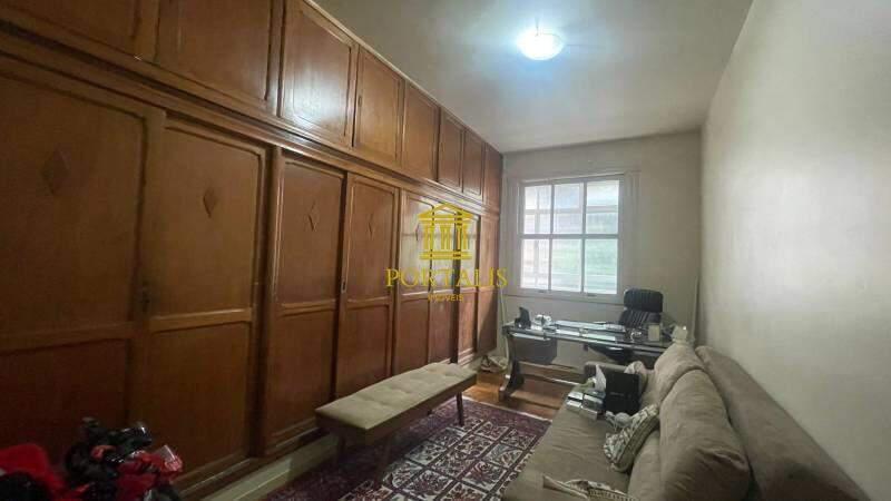 Apartamento, Centro, 4 Quartos, 0 Vaga, 1 Suíte