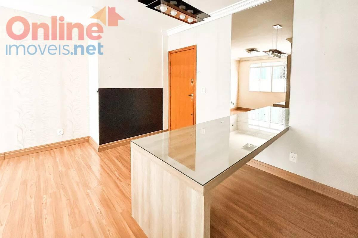 Apartamento, Castelo, 2 Quartos, 0 Vaga, 1 Suíte