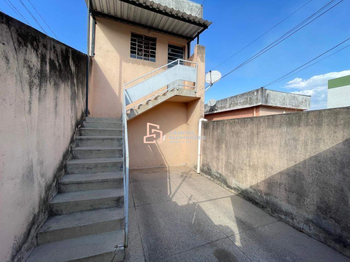 Casa, Ressaca, 2 Quartos, 1 Vaga