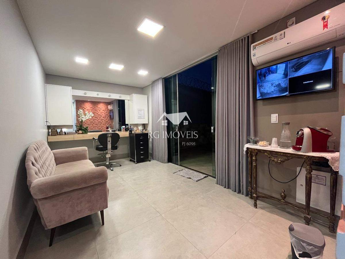 Casa, Teixeira Dias, 3 Quartos, 4 Vagas, 2 Suítes