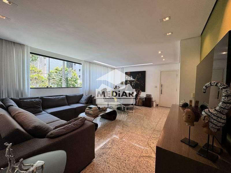 Apartamento, Sion, 3 Quartos, 4 Vagas, 1 Suíte