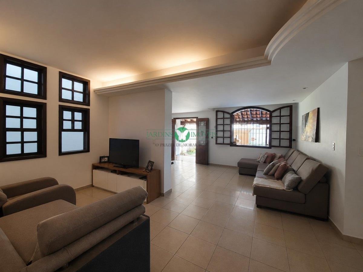 Casa, Ipiranga, 3 Quartos, 5 Vagas, 1 Suíte