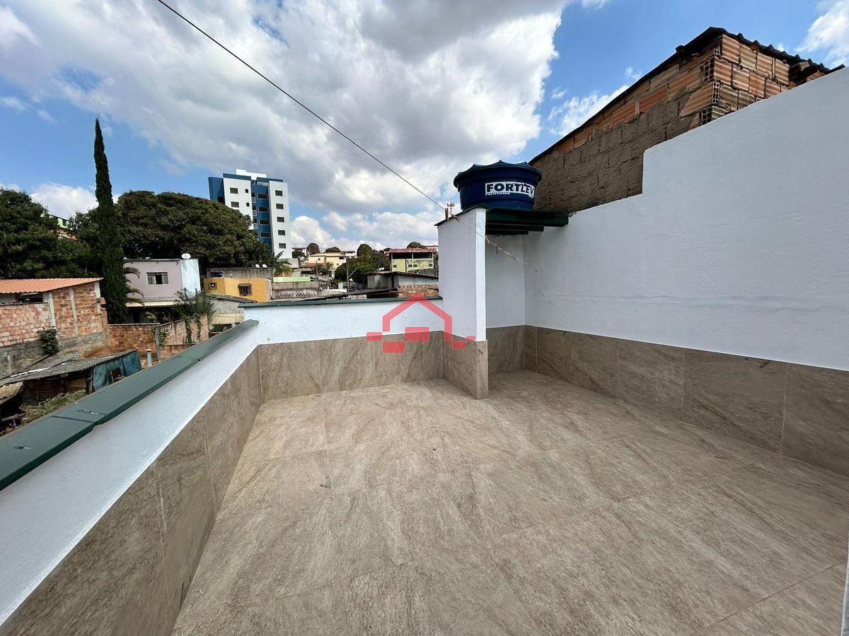 Casa, Nova Esperança, 2 Quartos, 0 Vaga