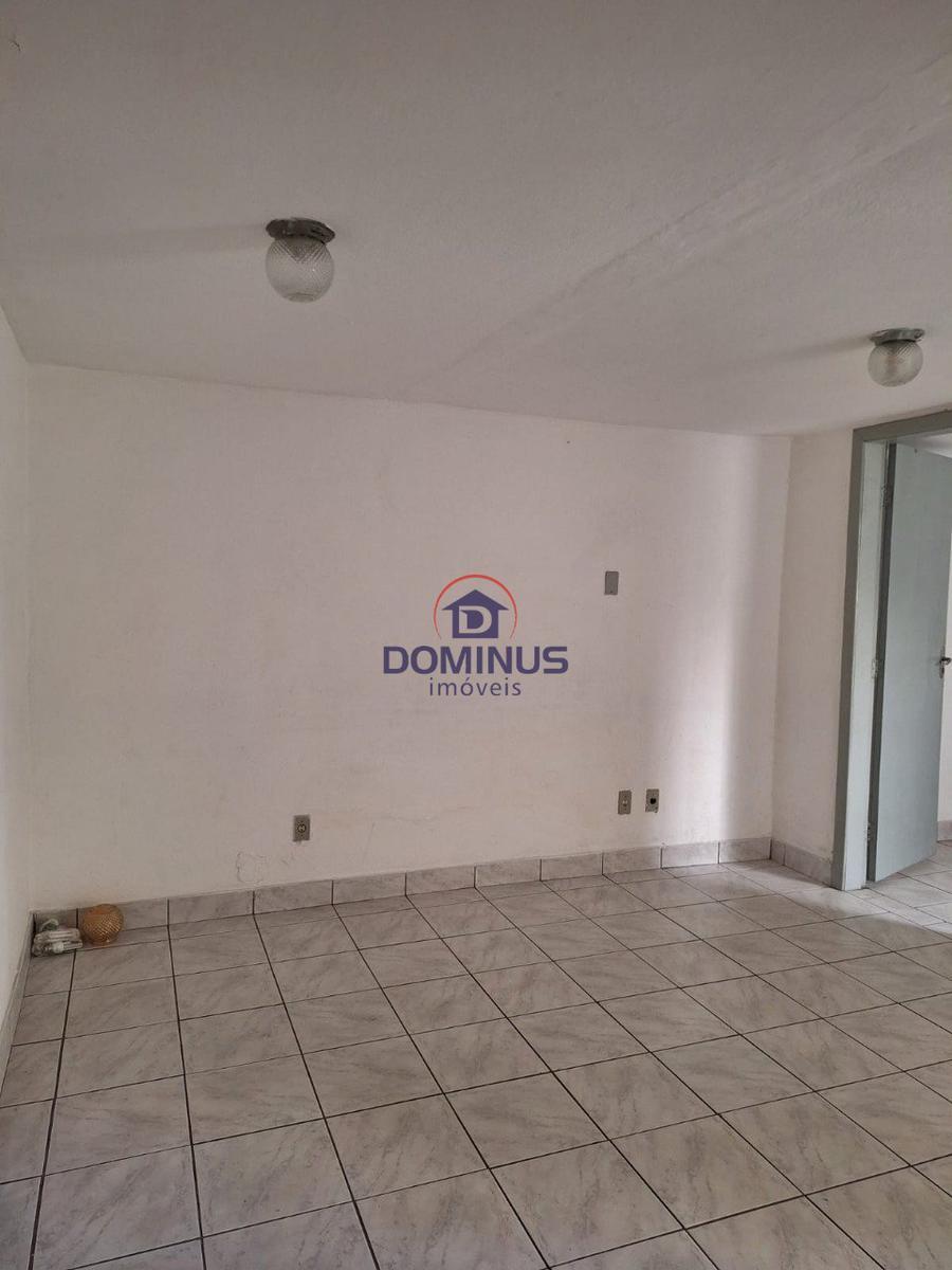 Casa, Sagrada Família, 2 Quartos, 1 Vaga, 1 Suíte