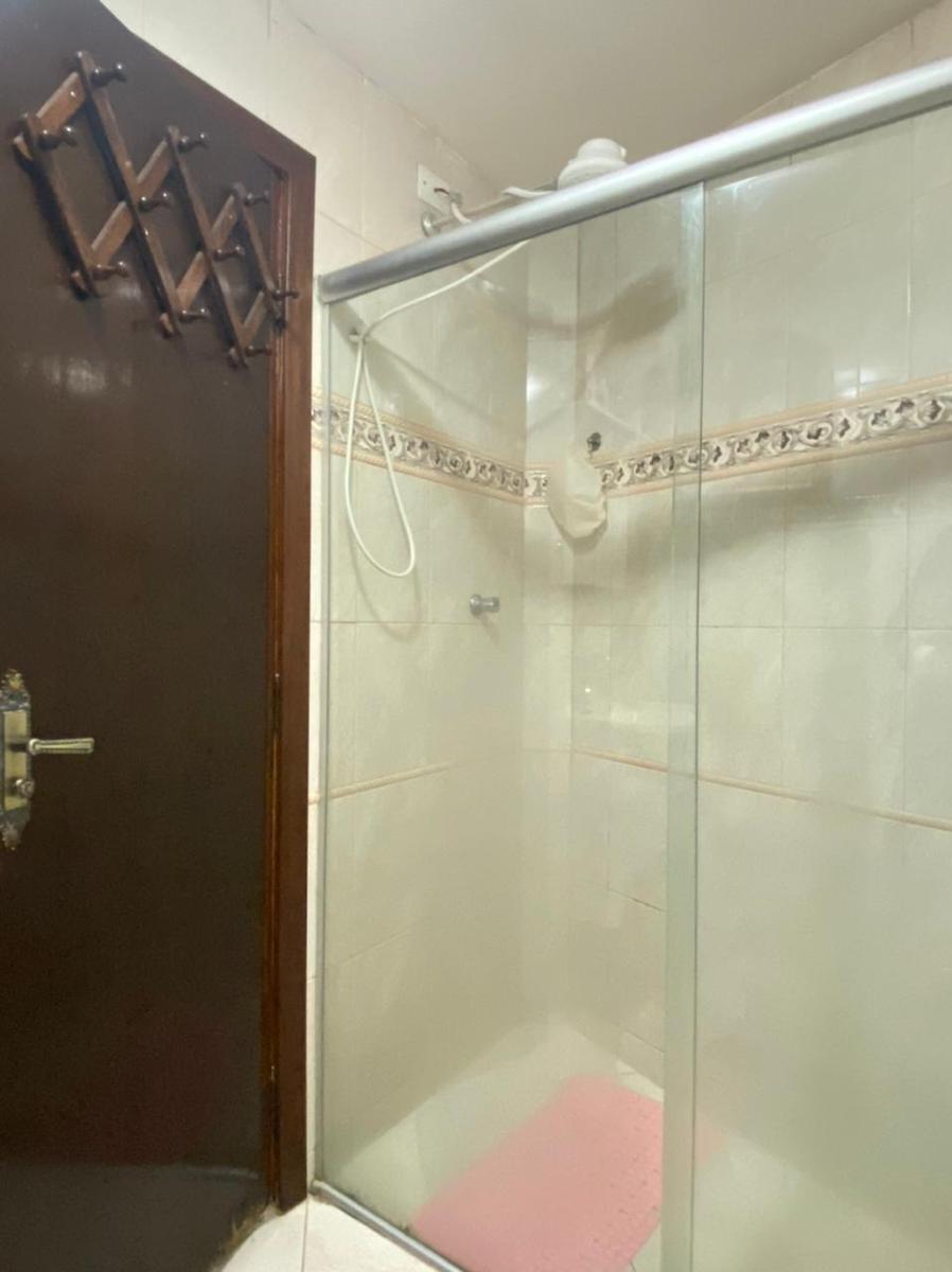 Casa, Itapoã, 6 Quartos, 3 Vagas, 1 Suíte