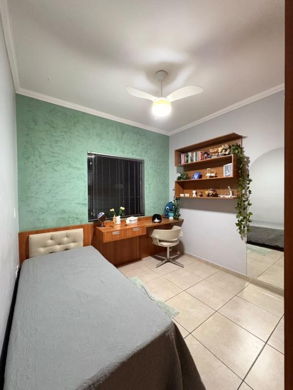 Casa, Jardim Imperial, 3 Quartos, 1 Vaga, 1 Suíte