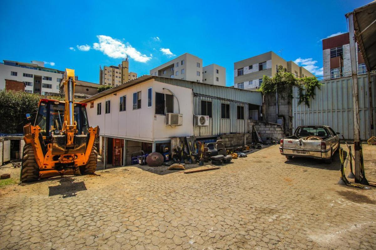 Galpão, Nova Granada