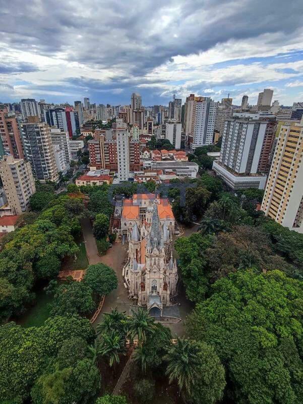 Apartamento, Funcionários, 2 Quartos, 2 Vagas, 2 Suítes