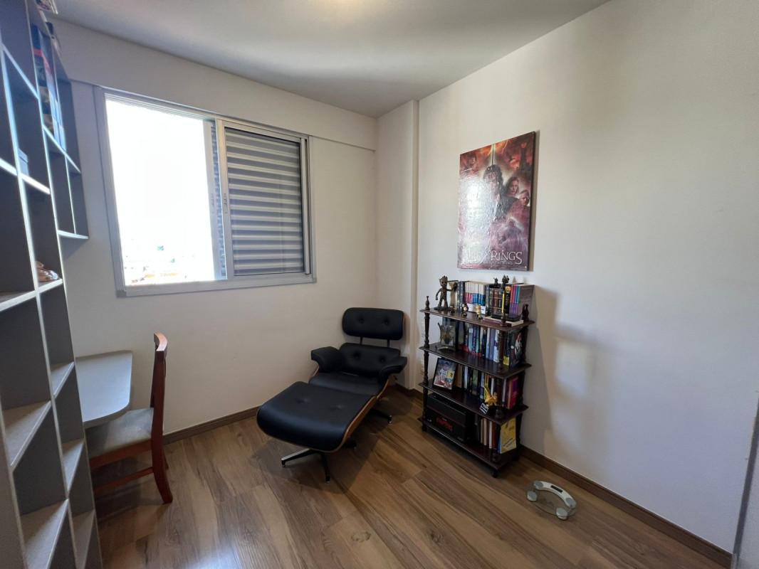 Apartamento, Sagrada Família, 3 Quartos, 2 Vagas, 1 Suíte