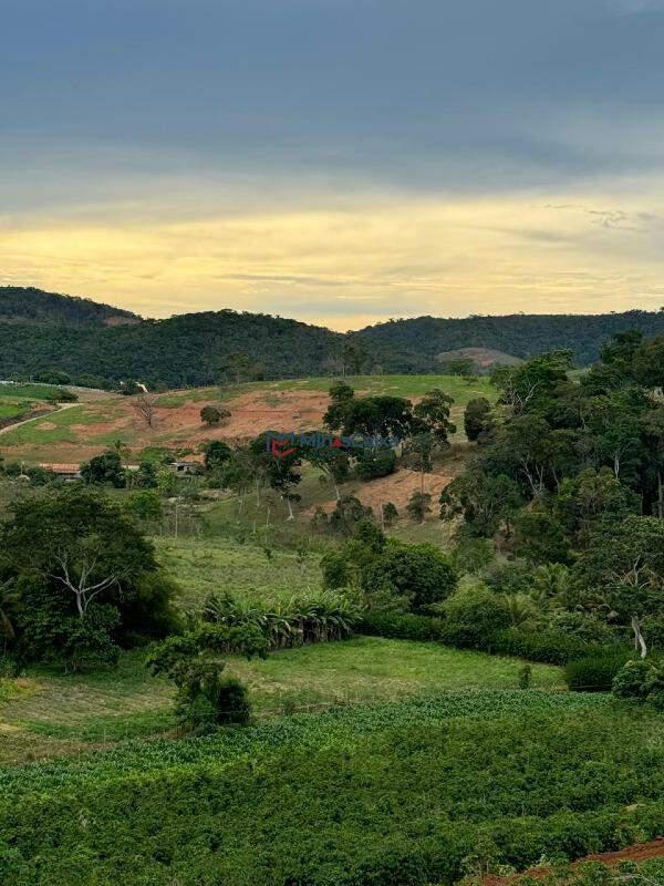 Lote, Centro, 0 Quarto, 7 Vagas