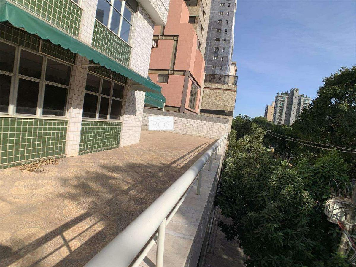 Prédio, Funcionários, 0 Quarto, 14 Vagas