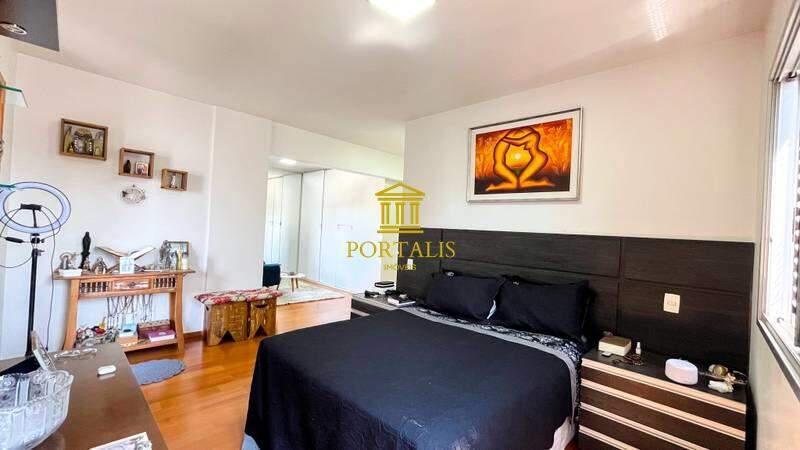 Apartamento, Serra, 3 Quartos, 3 Vagas, 2 Suítes