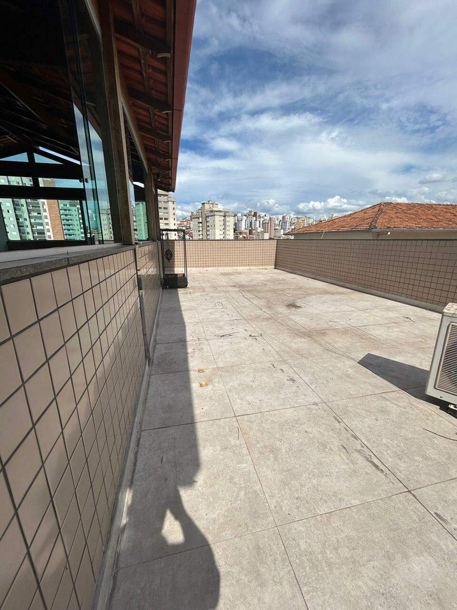 Casa Comercial, Nova Suíssa, 8 Quartos, 10 Vagas