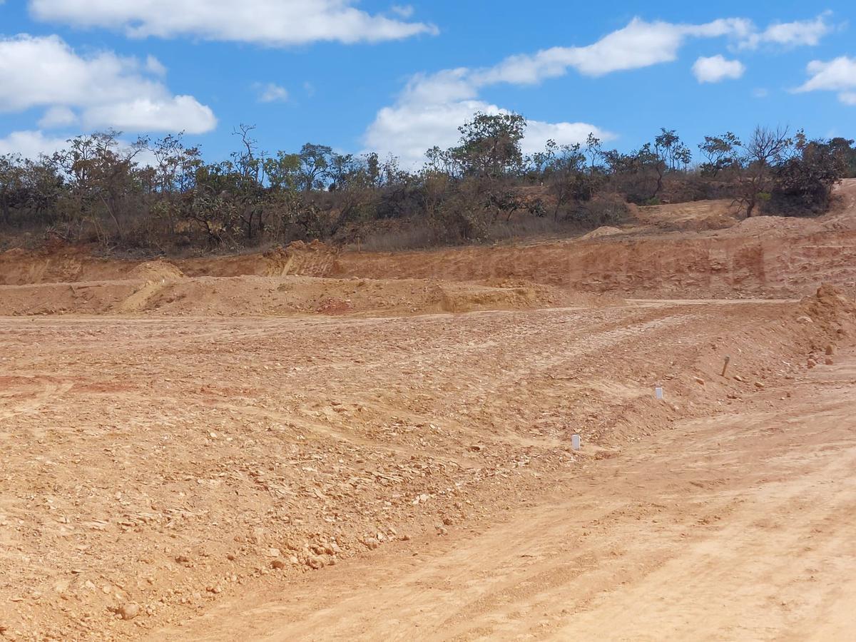 Lote, São Jose de Almeida, 0 Quarto, 0 Vaga