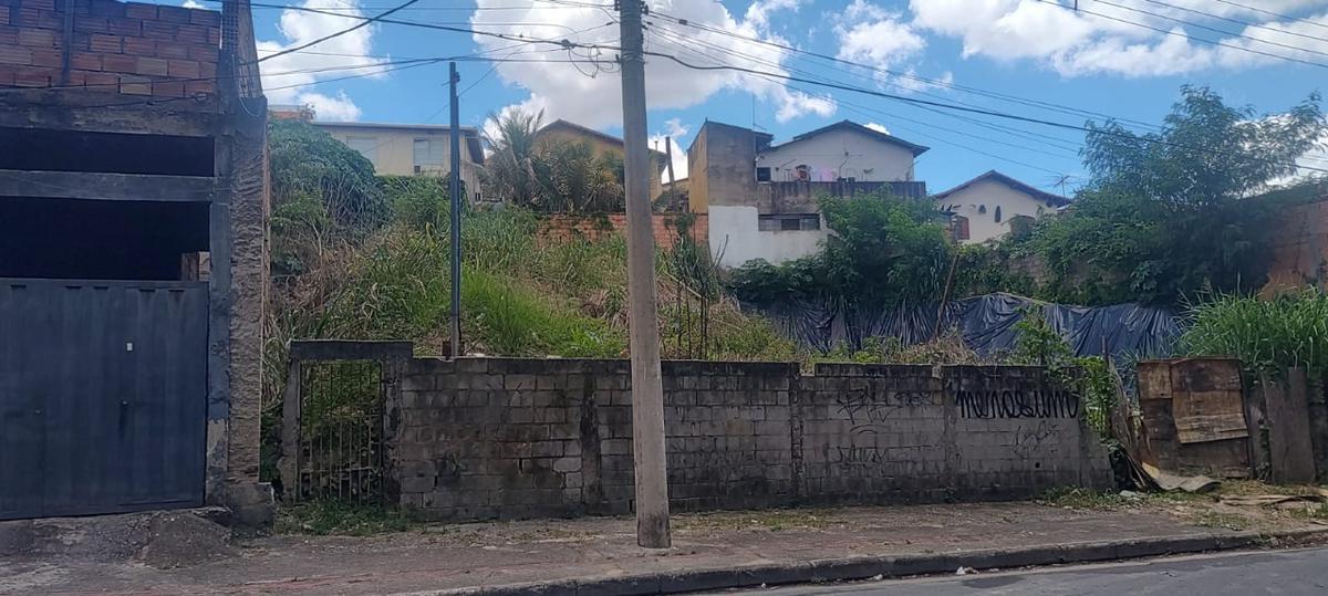 Lote, Vila Clóris, 1 Quarto, 0 Vaga