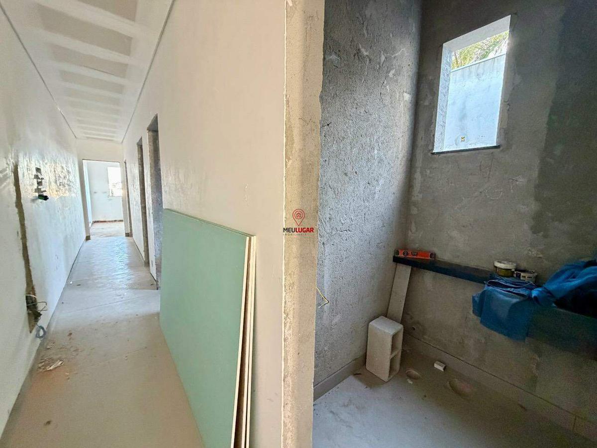 Casa, Masterville, 3 Quartos, 3 Vagas, 1 Suíte