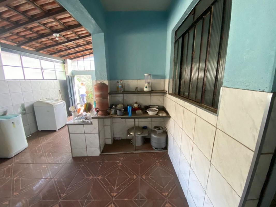 Casa, Tirol, 4 Quartos, 2 Vagas, 1 Suíte