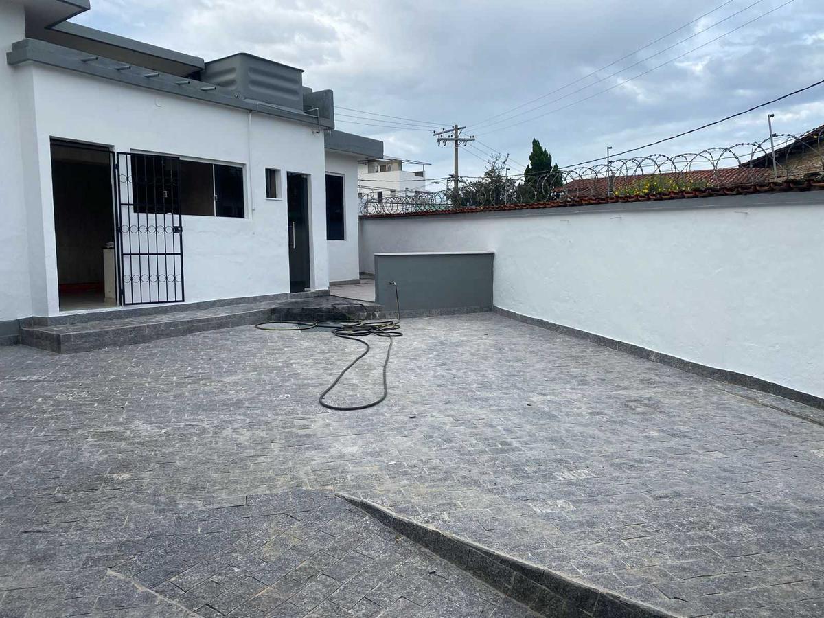 Casa, Santa Rosa, 3 Quartos, 0 Vaga, 1 Suíte