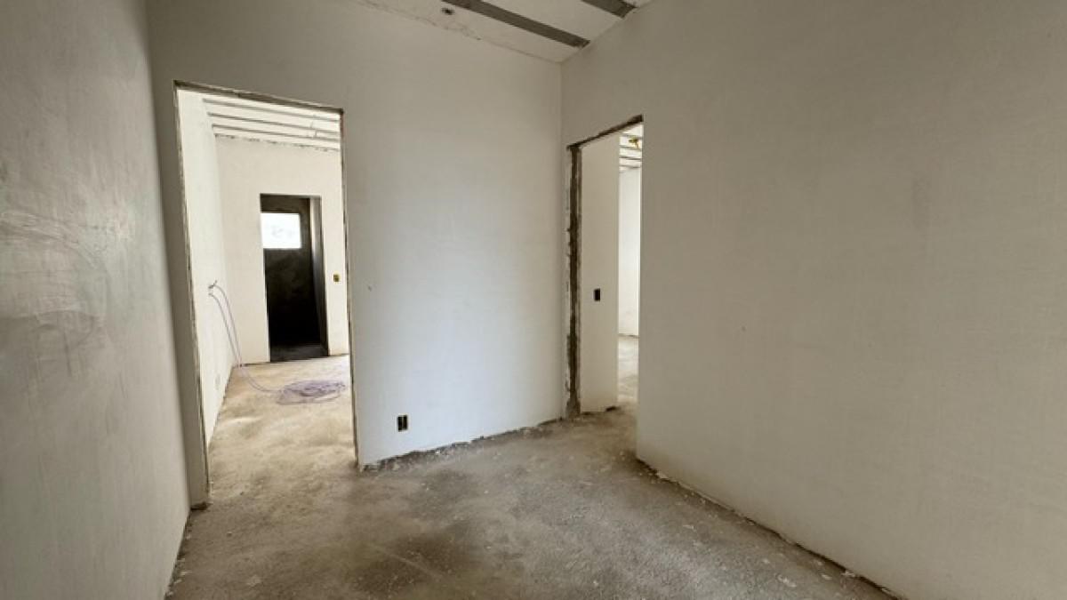 Casa, Cabral, 3 Quartos, 4 Vagas, 3 Suítes