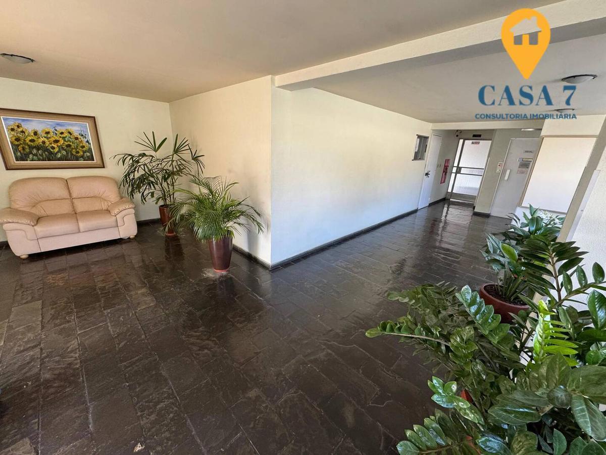 Apartamento, Sagrada Família, 2 Quartos, 1 Vaga