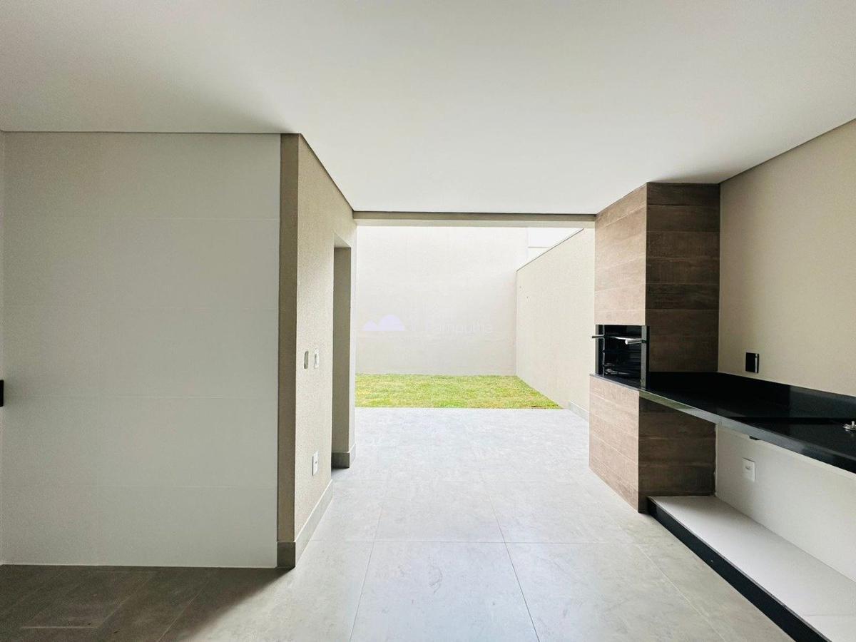 Casa, Jaraguá, 4 Quartos, 3 Vagas, 1 Suíte