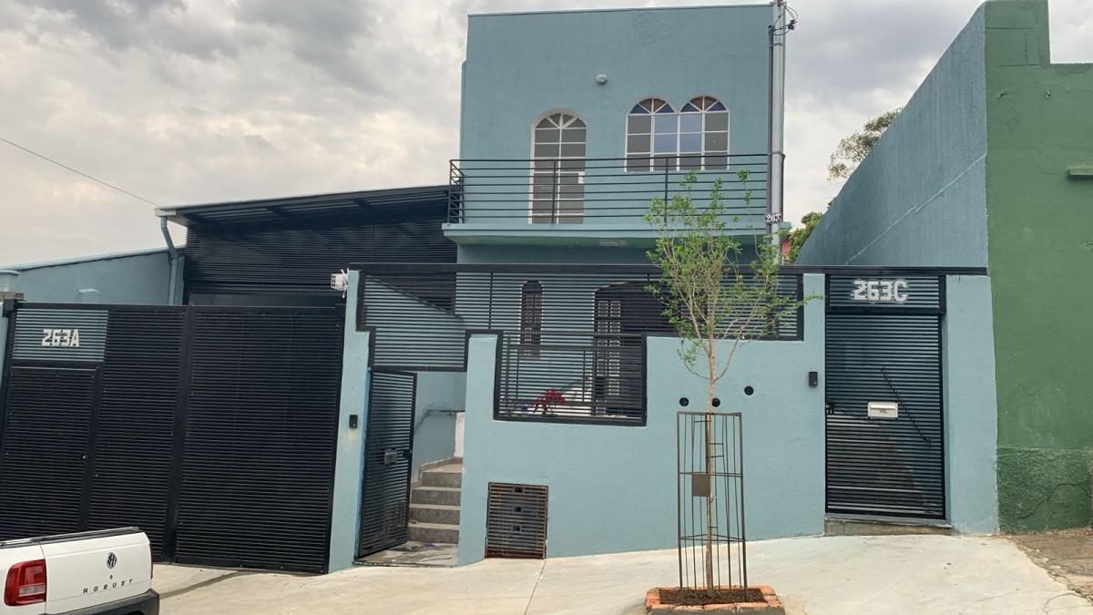 Casa Comercial, Santa Cruz, 2 Quartos, 0 Vaga, 1 Suíte