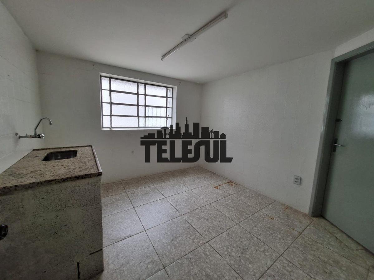 Galpão, Centro, 0 Quarto, 14 Vagas