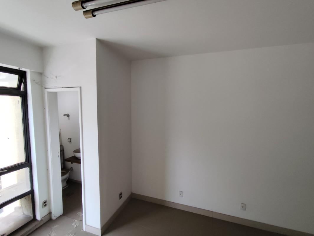 Sala, Barro Preto, 0 Quarto, 0 Vaga