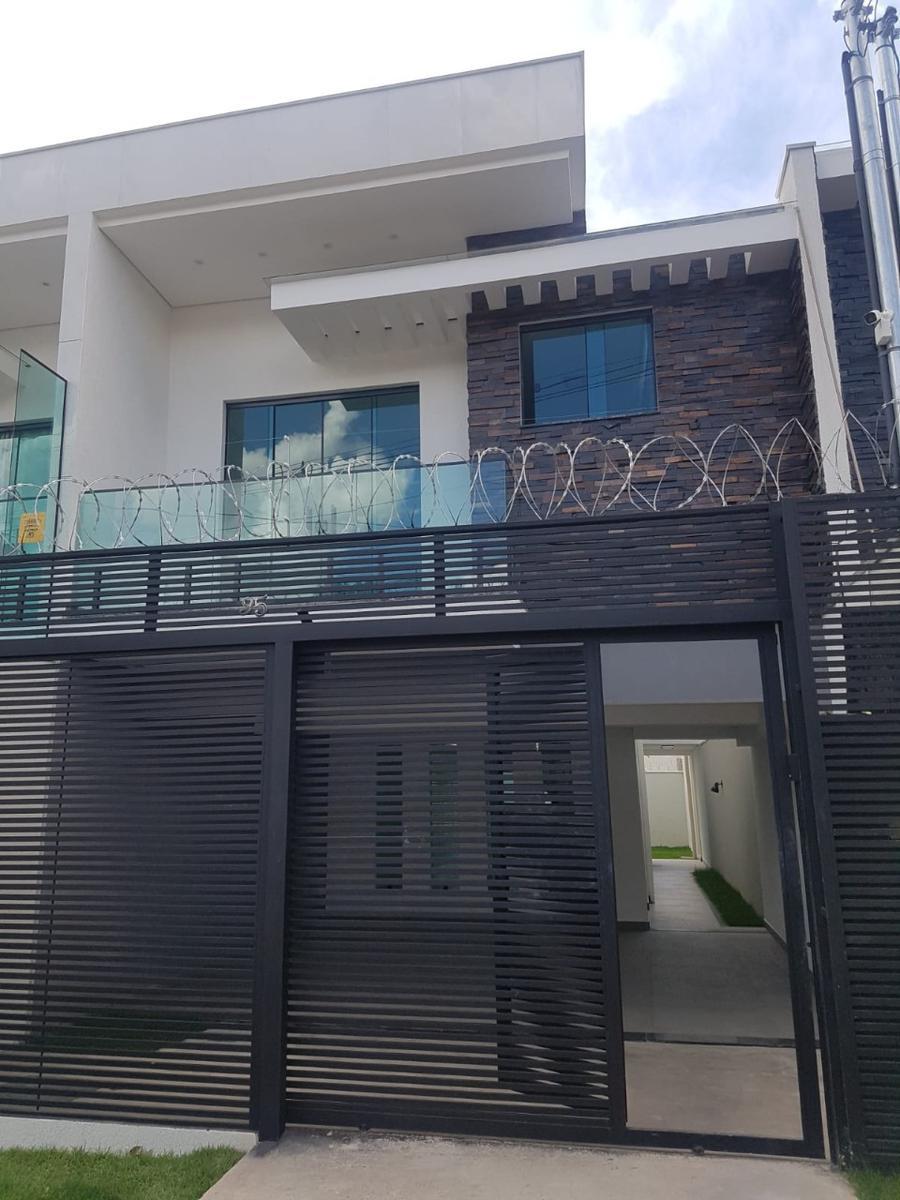 Casa, Planalto, 4 Quartos, 4 Vagas, 2 Suítes