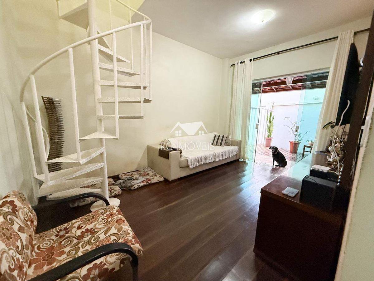 Casa, Araguaia, 4 Quartos, 3 Vagas, 1 Suíte