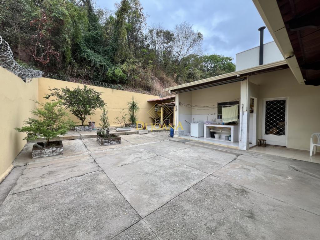 Casa, Ingá Alto, 4 Quartos, 4 Vagas, 2 Suítes