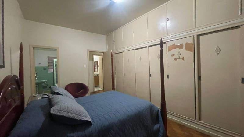 Apartamento, Centro, 4 Quartos, 0 Vaga, 1 Suíte