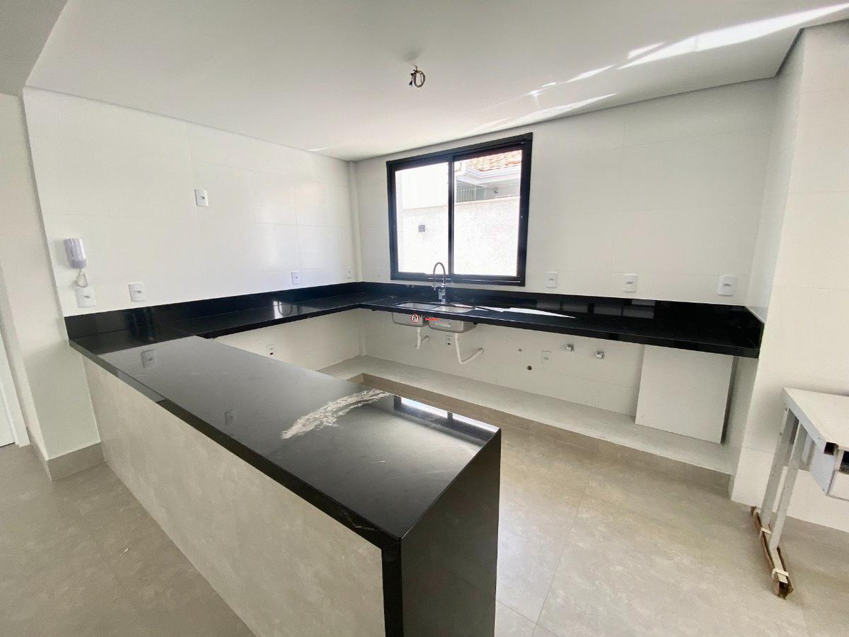 Apartamento, Liberdade, 4 Quartos, 3 Vagas, 4 Suítes
