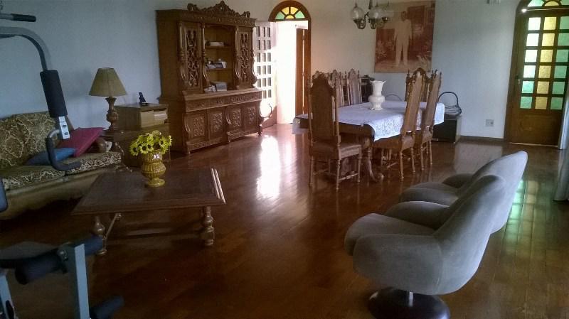 Cobertura, Funcionários, 5 Quartos, 3 Vagas, 1 Suíte