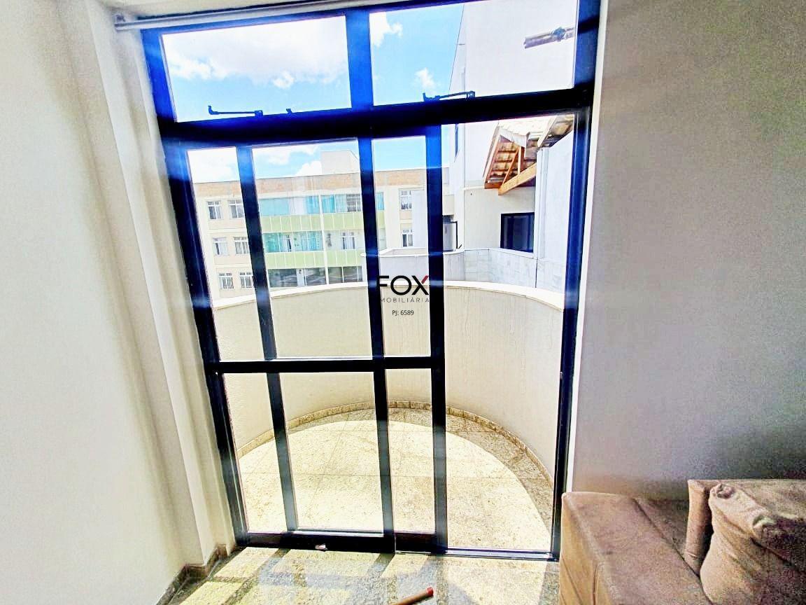 Cobertura, Estoril, 4 Quartos, 3 Vagas, 1 Suíte
