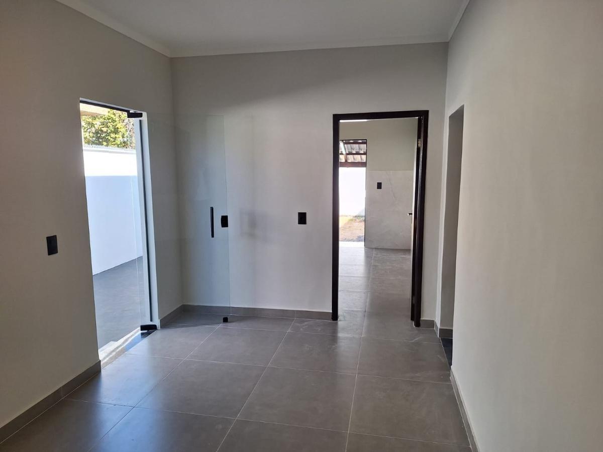 Casa, Centro, 2 Quartos, 3 Vagas