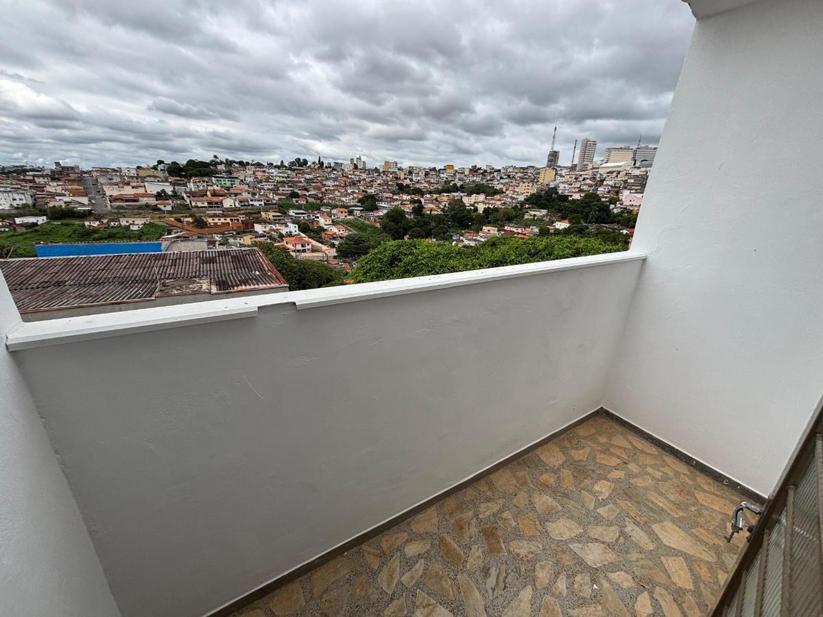 Casa, Centro, 3 Quartos, 5 Vagas, 1 Suíte