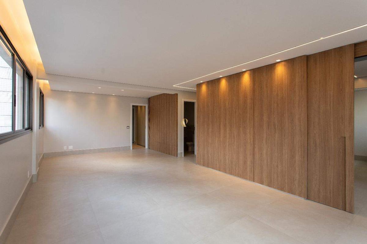 Apartamento, Gutierrez, 4 Quartos, 0 Vaga
