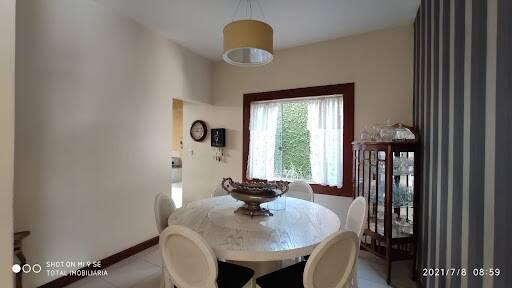 Casa, Santa Helena, 3 Quartos, 4 Vagas, 3 Suítes