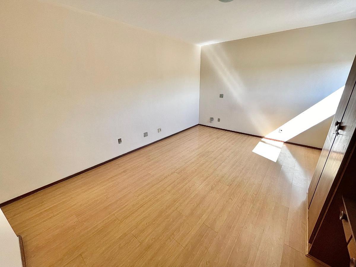 Apartamento, São José, 4 Quartos, 2 Vagas, 1 Suíte