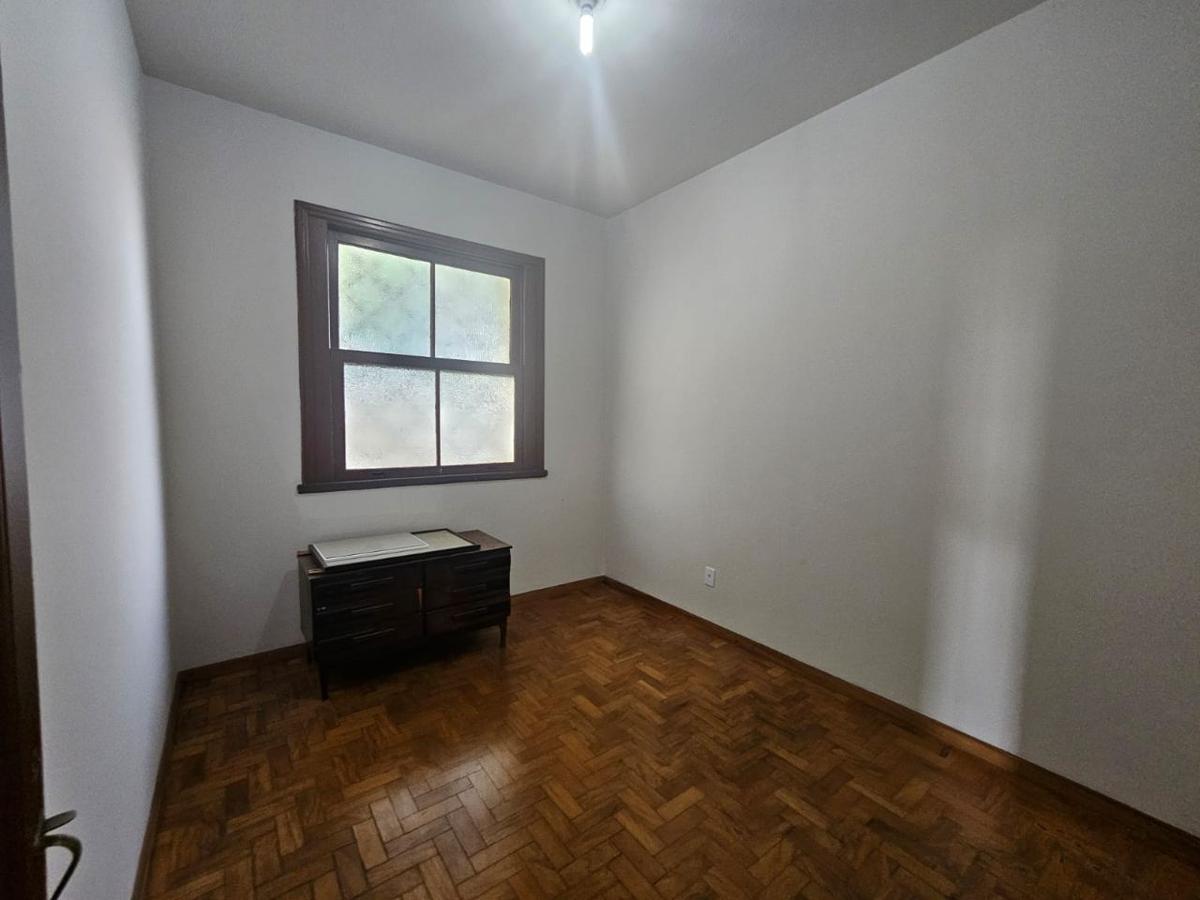 Casa, Renascença, 4 Quartos, 2 Vagas