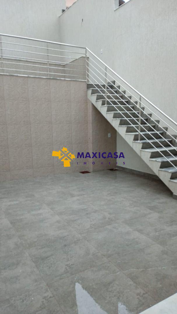 Casa, Santa Rosa, 3 Quartos, 4 Vagas, 3 Suítes