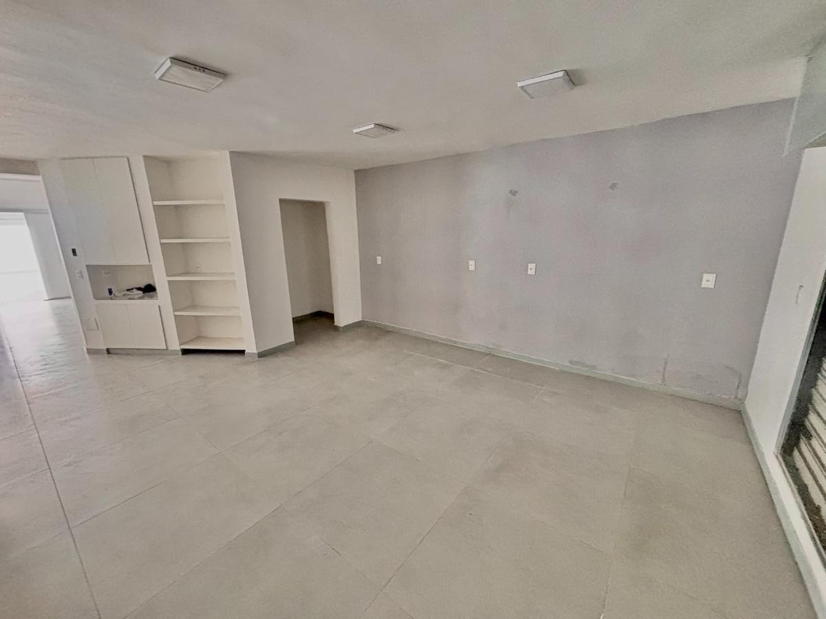 Andar, São José, 0 Quarto, 0 Vaga